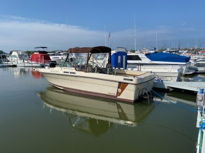 1985 Rampage Harborcraft 27 ft