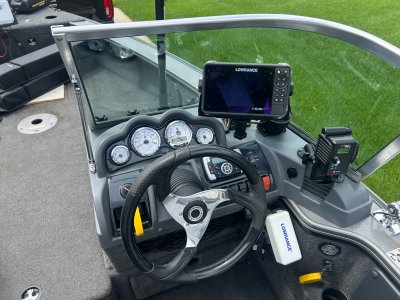 2013 Lund Pro V 18 ft | Walleye, Bass, Trout, Salmon Fishing Boat
