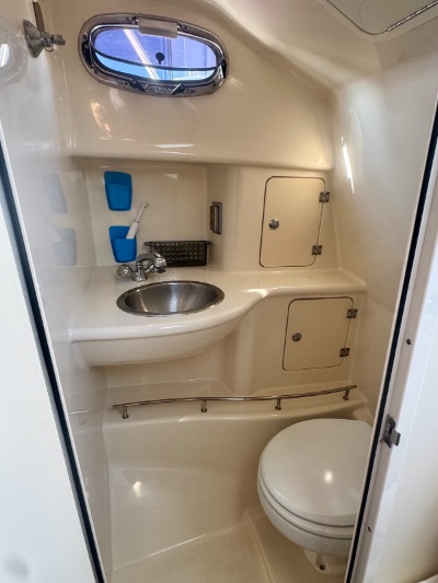 2011 Boston Whaler Conquest 285 29 ft | Gasoline