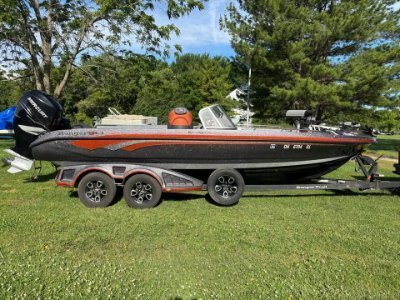 2021 Ranger 622 FS Pro Series 22 ft