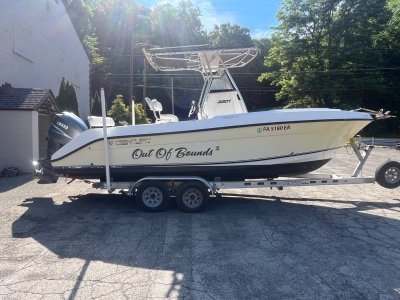 2007 Century 2301 23 ft | Lake Erie